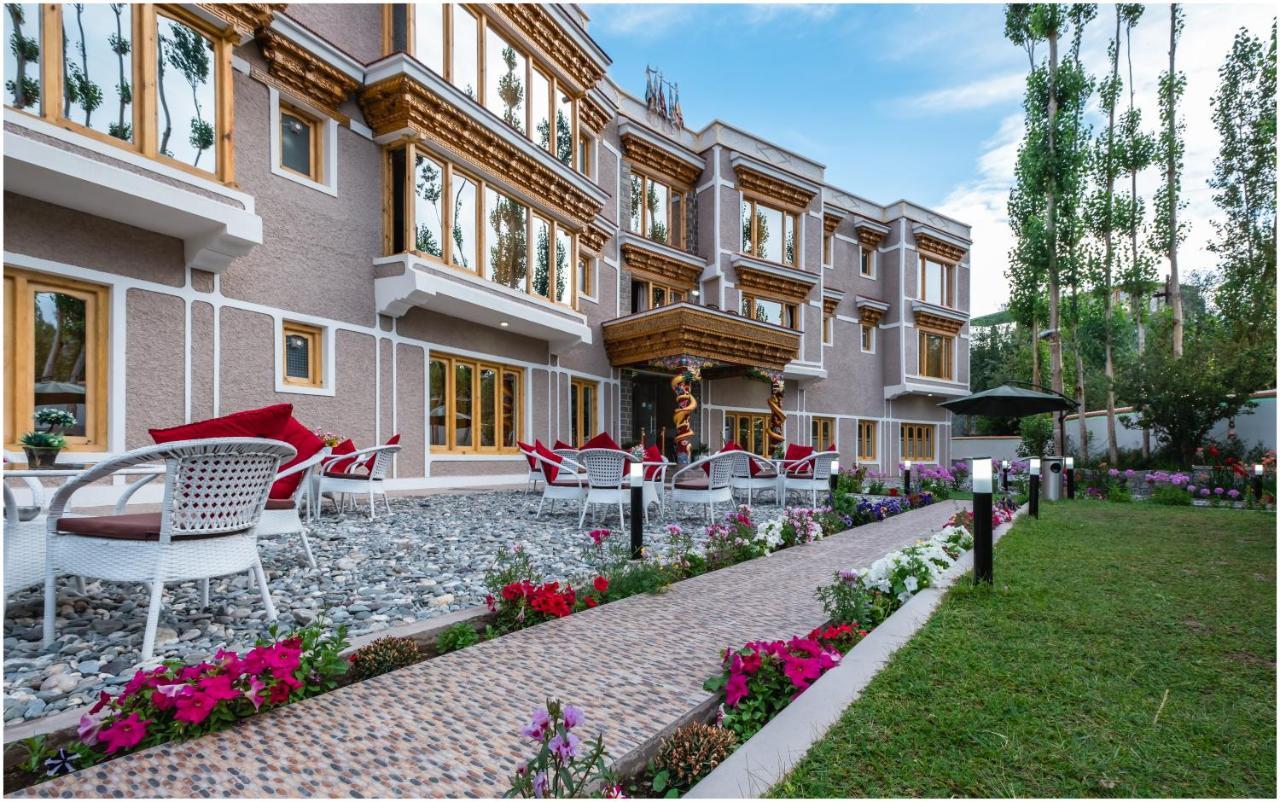 Sangaylay Palace Hotel Leh Exterior photo